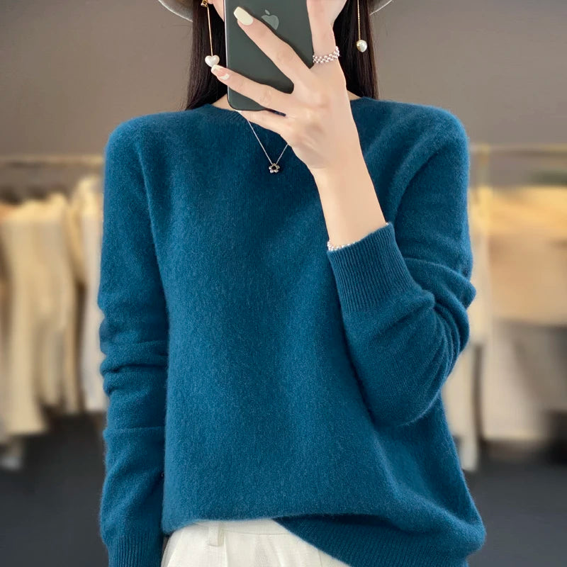 Women's fine-knit crewneck sweater, view 13