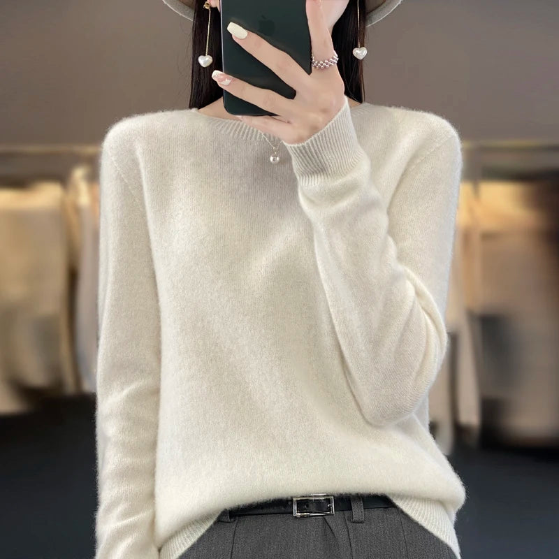Women's fine-knit crewneck sweater, view 15