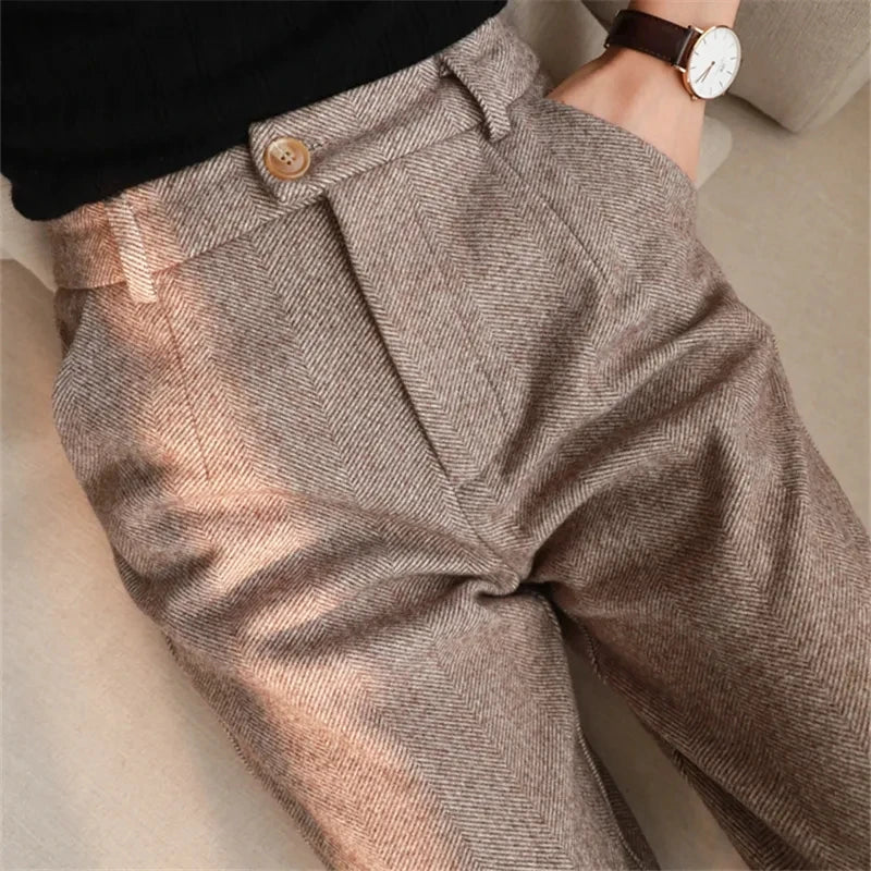Women's high-waist tapered trousers, view 11
