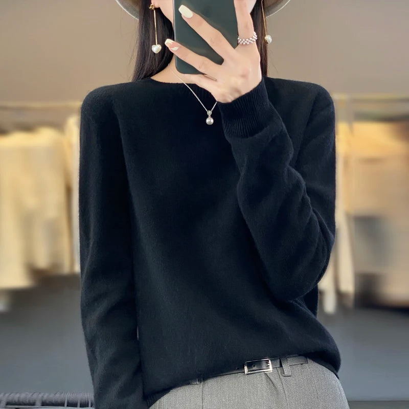 Women's fine-knit crewneck sweater, view 16